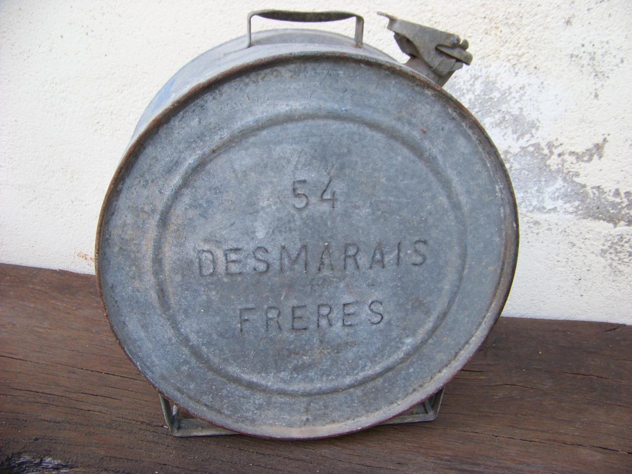 Jerrycan rond Desmarais Frères LesAnciennes.com