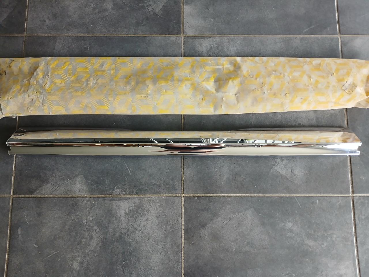 Lame pare chocs arrière RENAULT 16 (R16) LesAnciennes.com