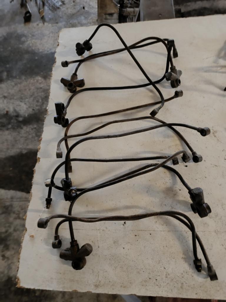 Tuyau de graissage LesAnciennes.com