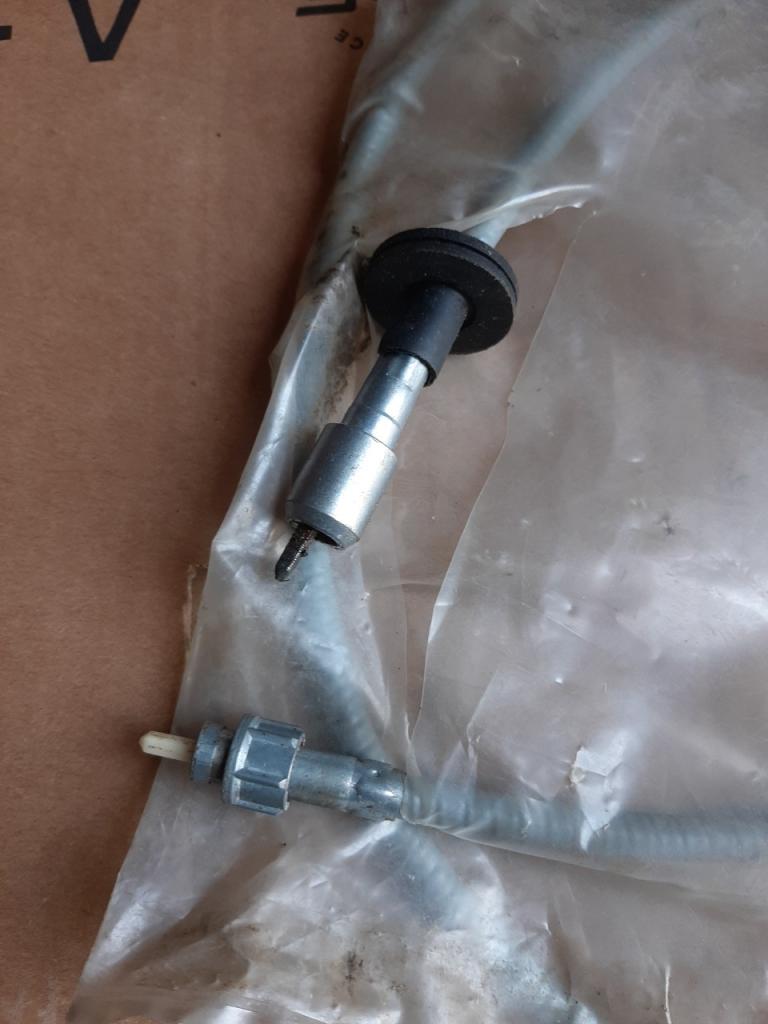 Pièces RENAULT 4L (R4L) LesAnciennes.com