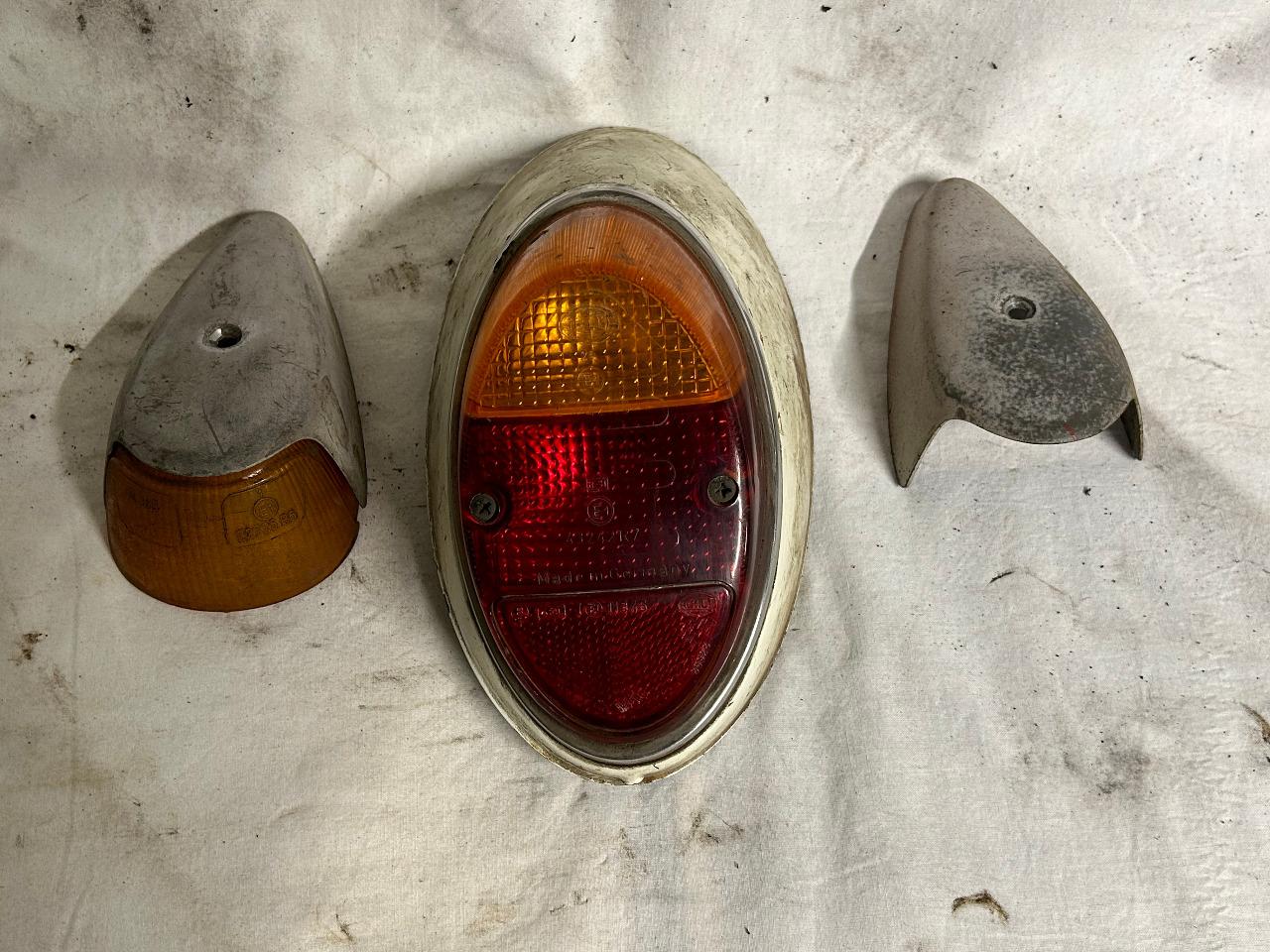 Feu AR et AV VOLKSWAGEN 1200 LesAnciennes.com