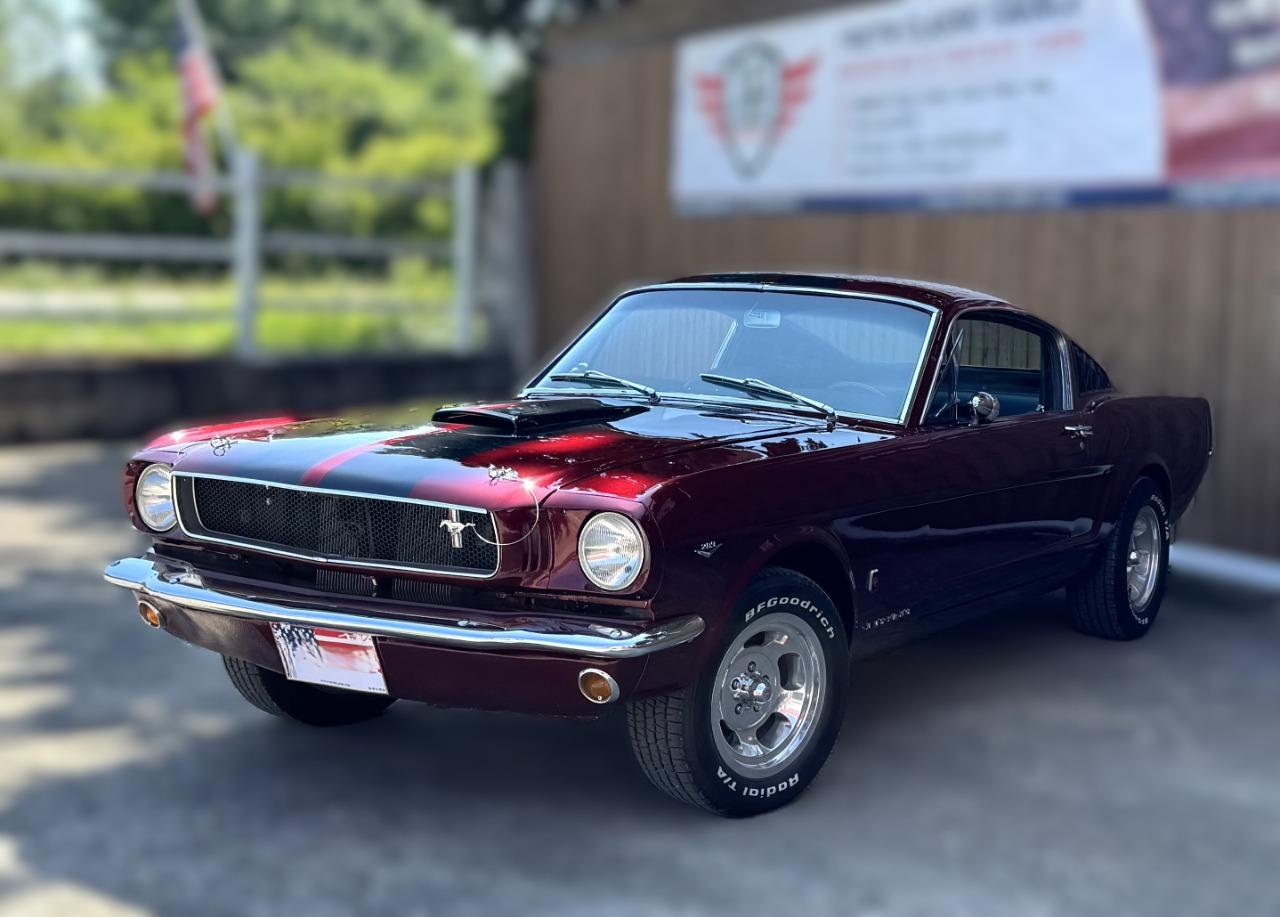 FORD Mustang SHELBY CLONE GT 350 - 1965 LesAnciennes.com