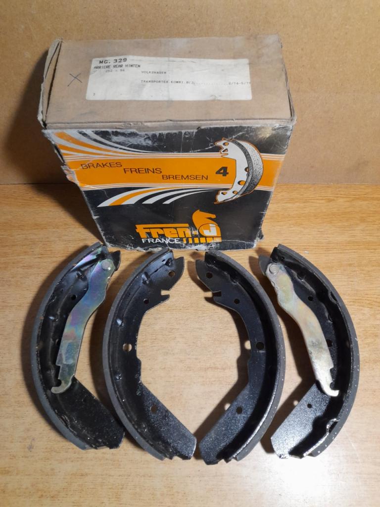 Mâchoires de frein arrière VW kombi transporter LesAnciennes.com