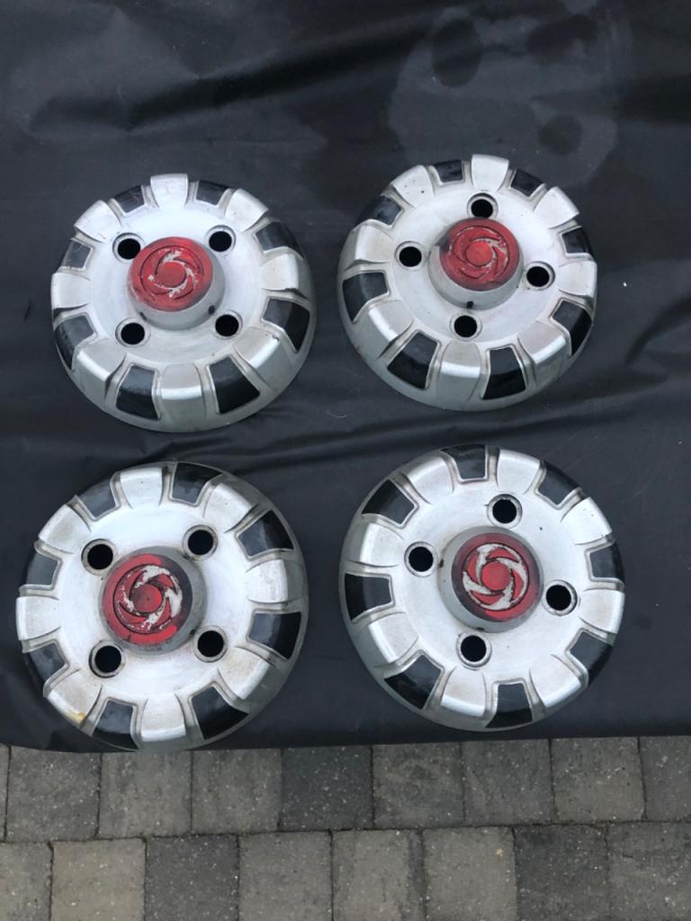 Enjoliveur AUSTIN Mini leyland LesAnciennes.com