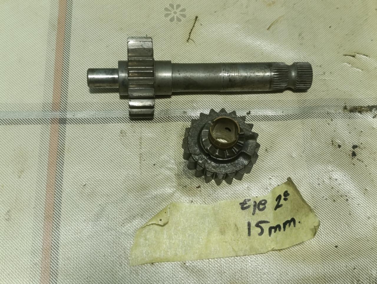 Arbre et pignon de démarreur Ducati 125 175 200 LesAnciennes.com