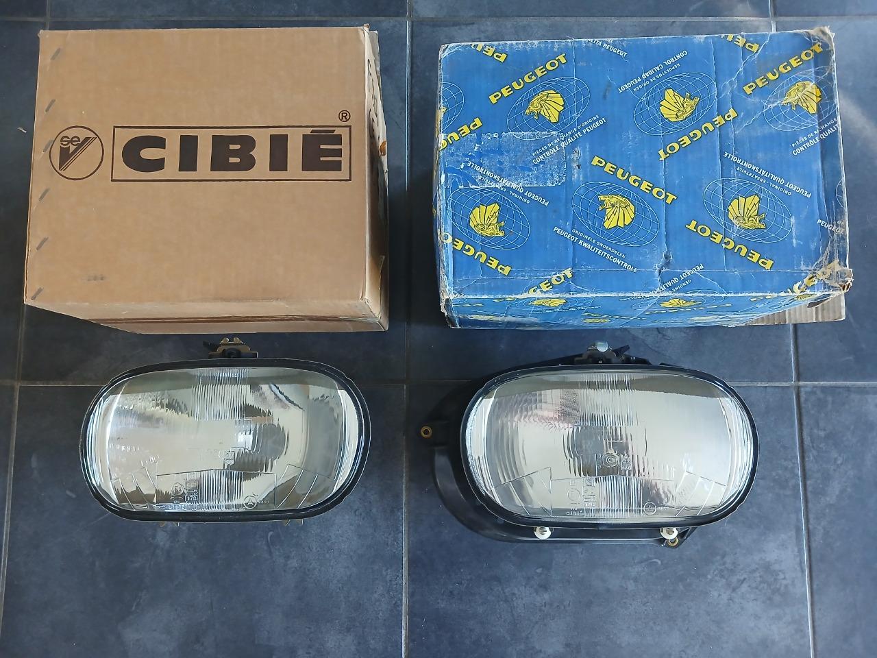 Phares CIBIE PEUGEOT 204 LesAnciennes.com