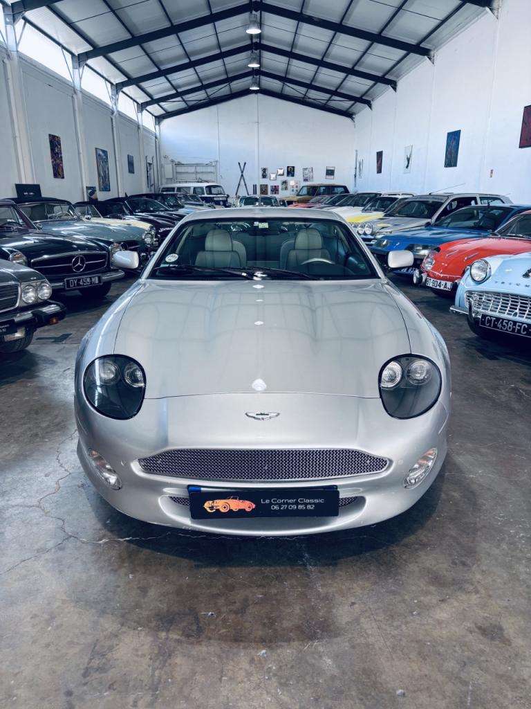 2001 Aston Martin DB7 Vantage, foto 2