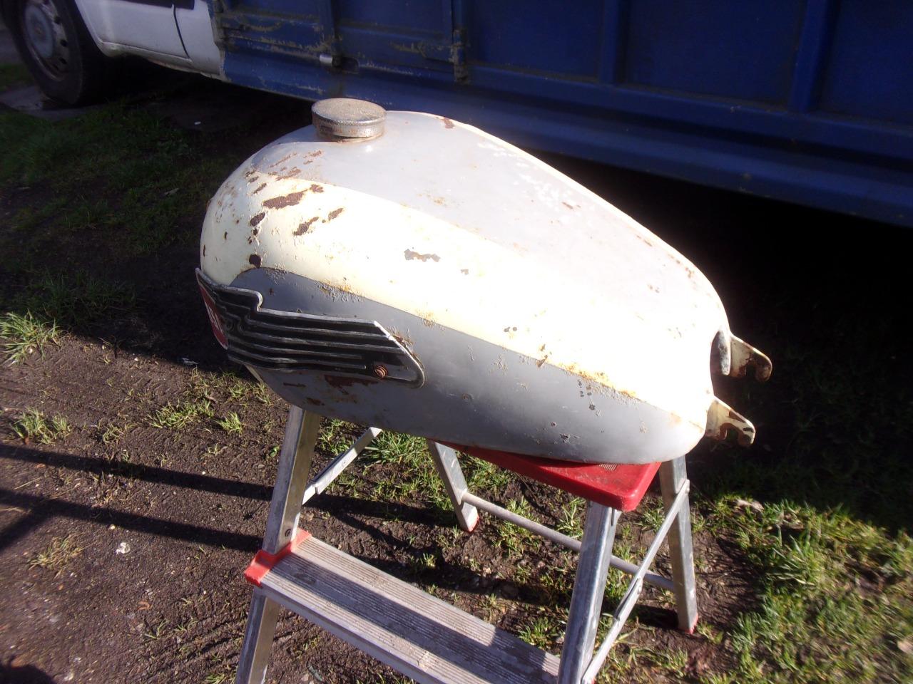 Réservoir BSA autre autre LesAnciennes.com