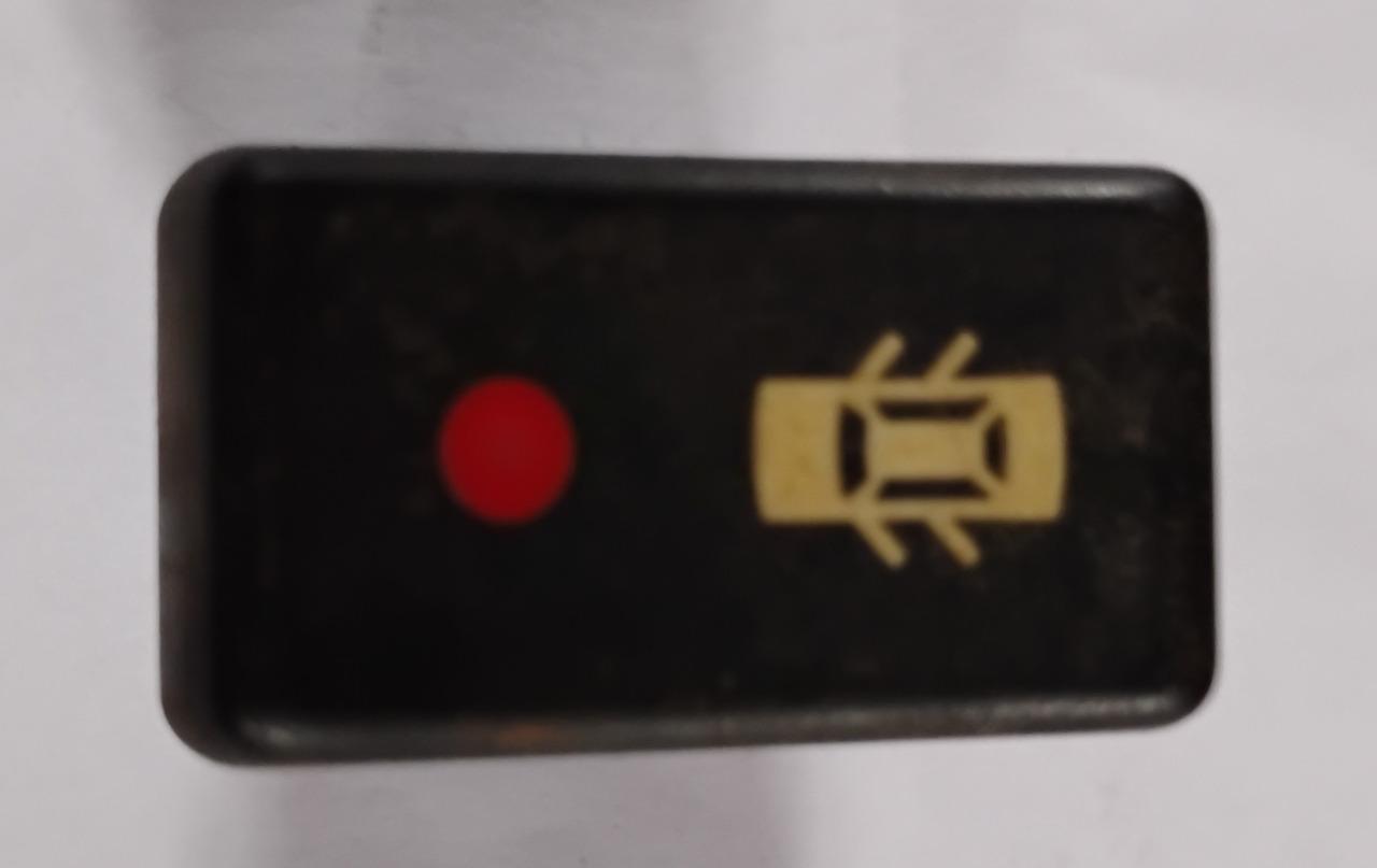 ✅ Interrupteur Verrouillage centralisé Renault DAV LesAnciennes.com