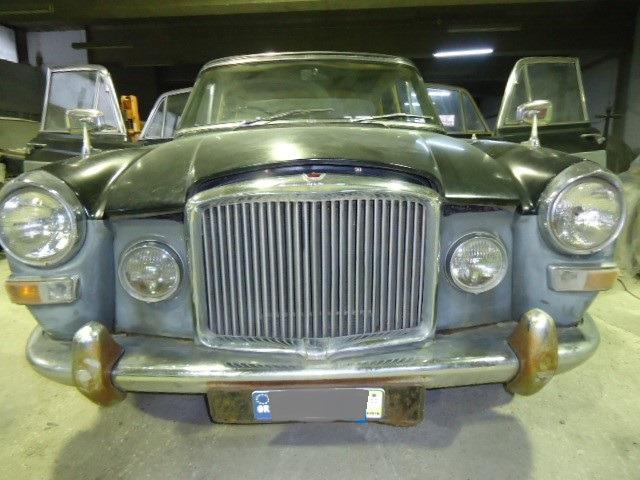 VANDEN PLAS Princess 4 litre R,innovative - 1967 LesAnciennes.com