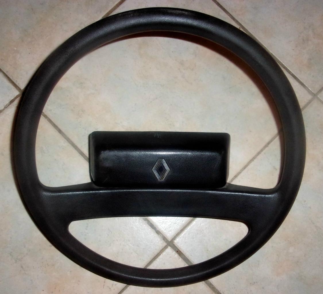 Volant RENAULT 5 (R5) GTL 1985 LesAnciennes.com