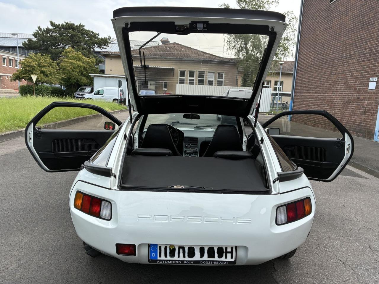 PORSCHE 928 Première série - 1978 LesAnciennes.com