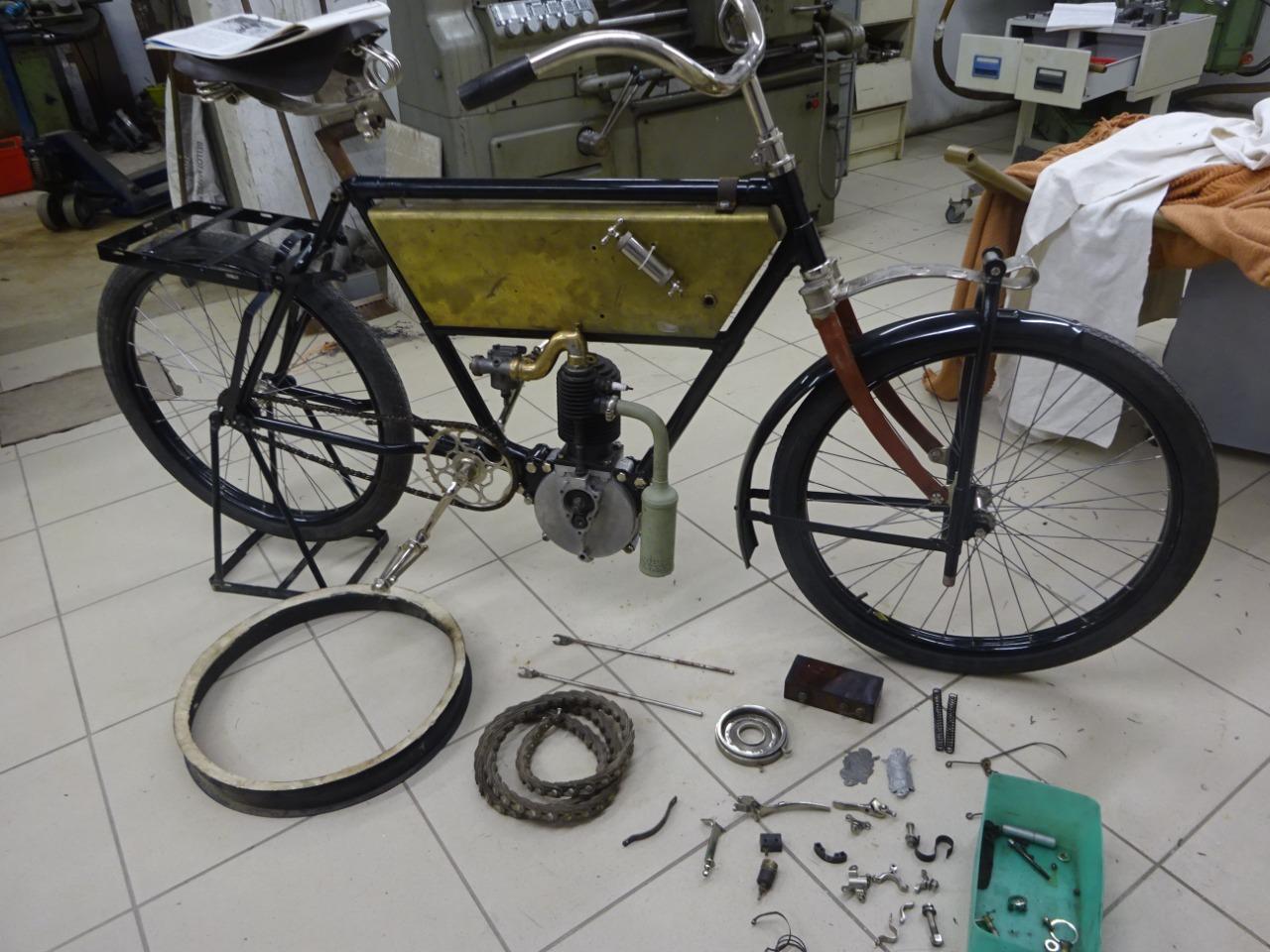 ALCYON 2 HP 3/4 - 1904 LesAnciennes.com