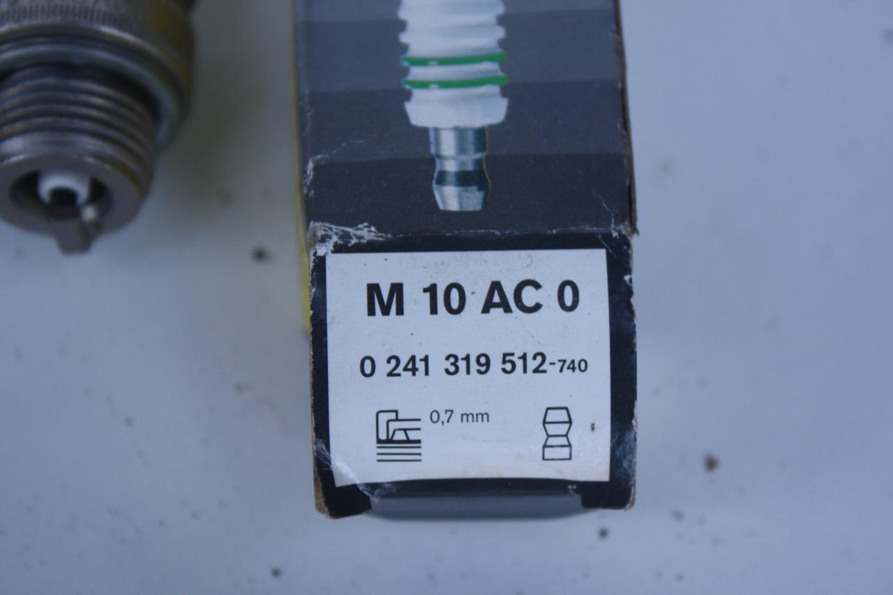 Bougies d’allumage BOSCH M10AC0 0241319512 LesAnciennes.com