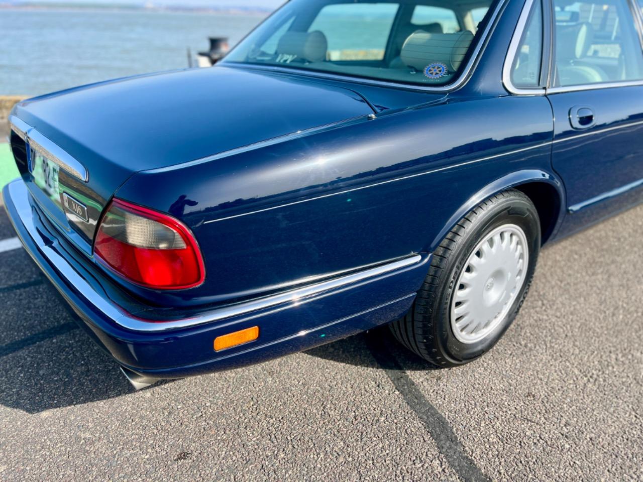 JAGUAR XJ6 3.2L - 1996 LesAnciennes.com