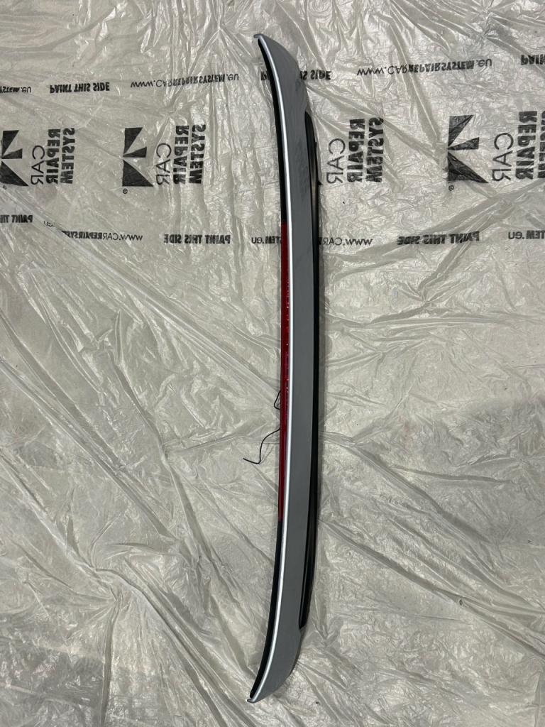 3ème feu stop avec baguette Porsche 911 993 4s LesAnciennes.com