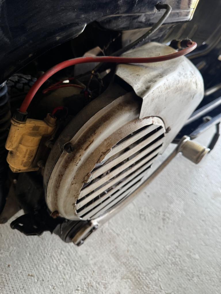 ACMA Vespa 125 CM - 1955 LesAnciennes.com