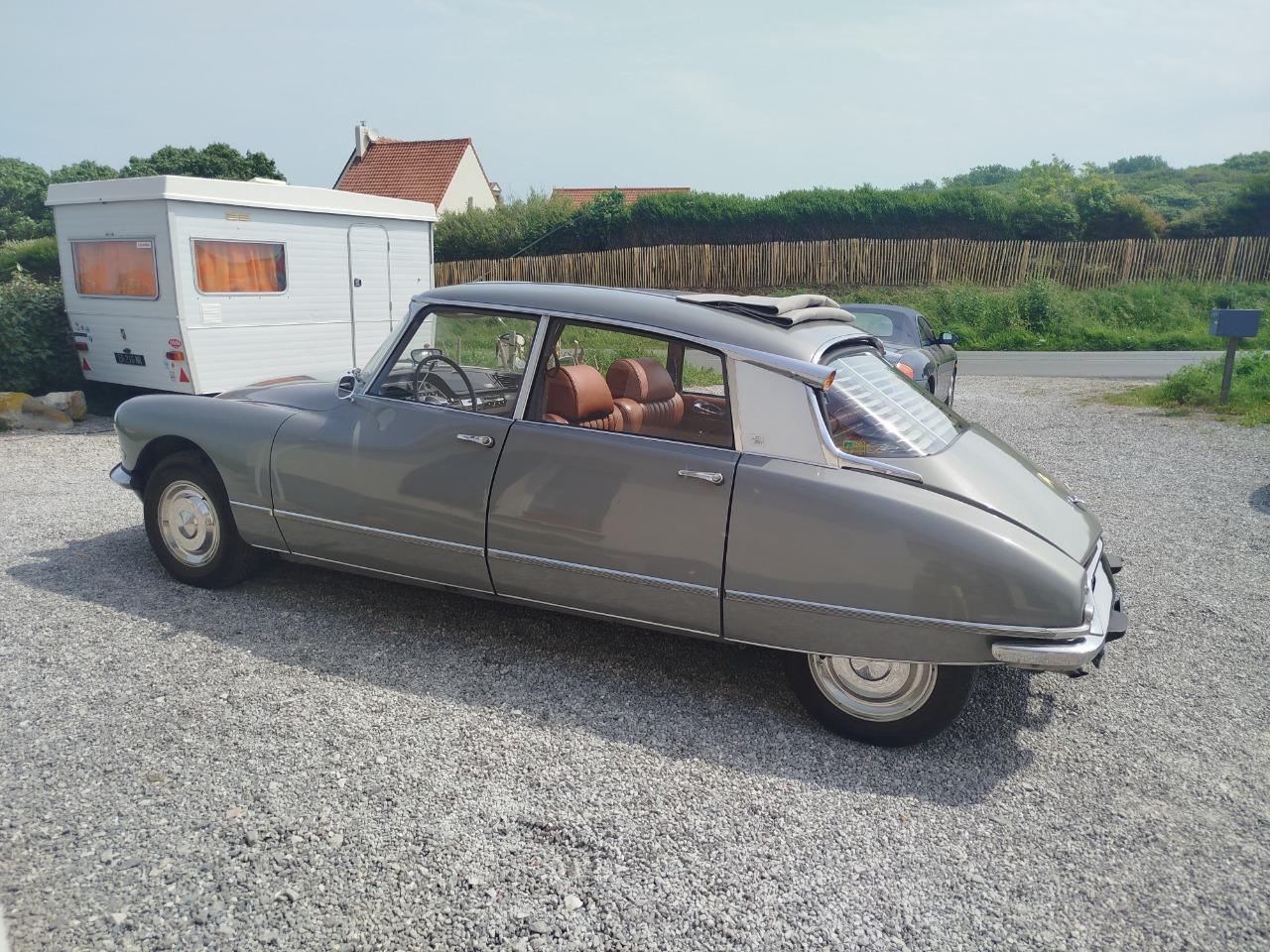 CITROEN DS 21 pallas - 1966 LesAnciennes.com