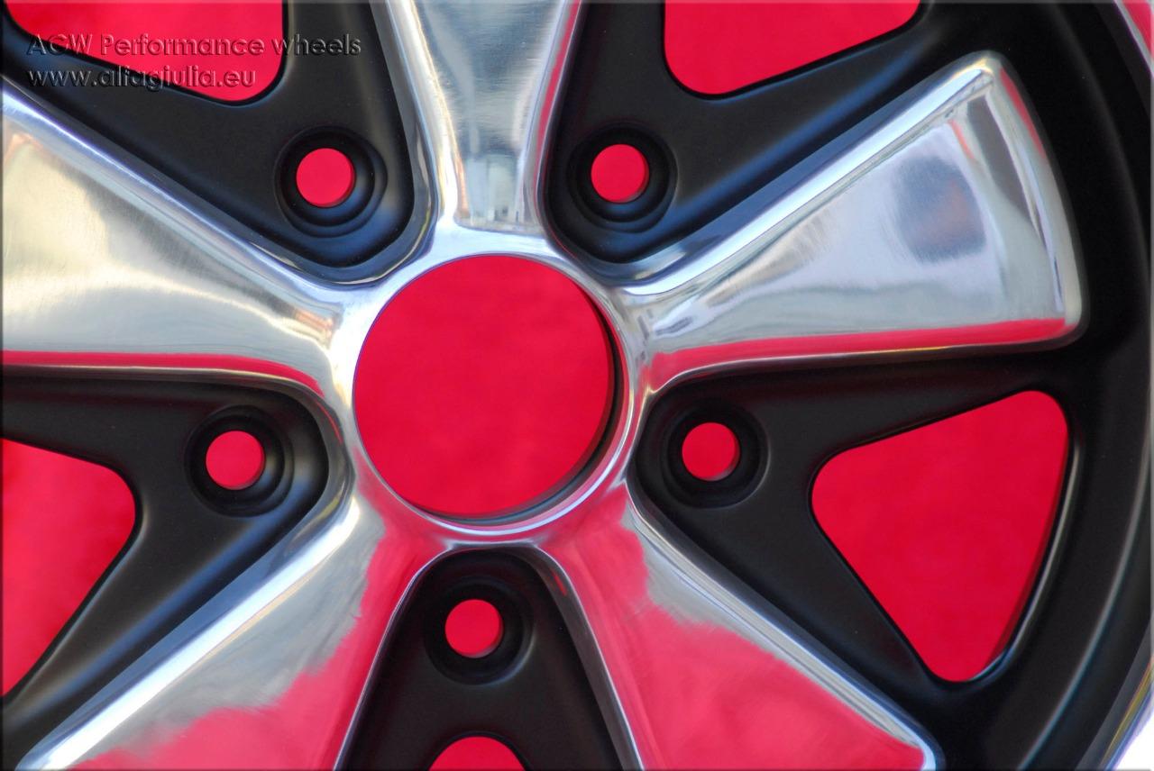 1 pc. jante Porsche Fuchs 6x15 ET36 356 C SC 911 - LesAnciennes.com