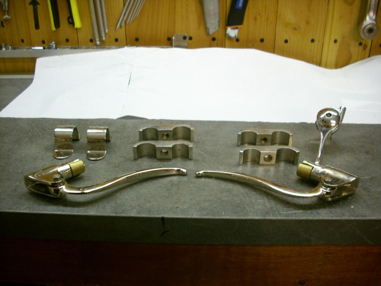 Leviers inversés nickelés ,manette starter.... LesAnciennes.com