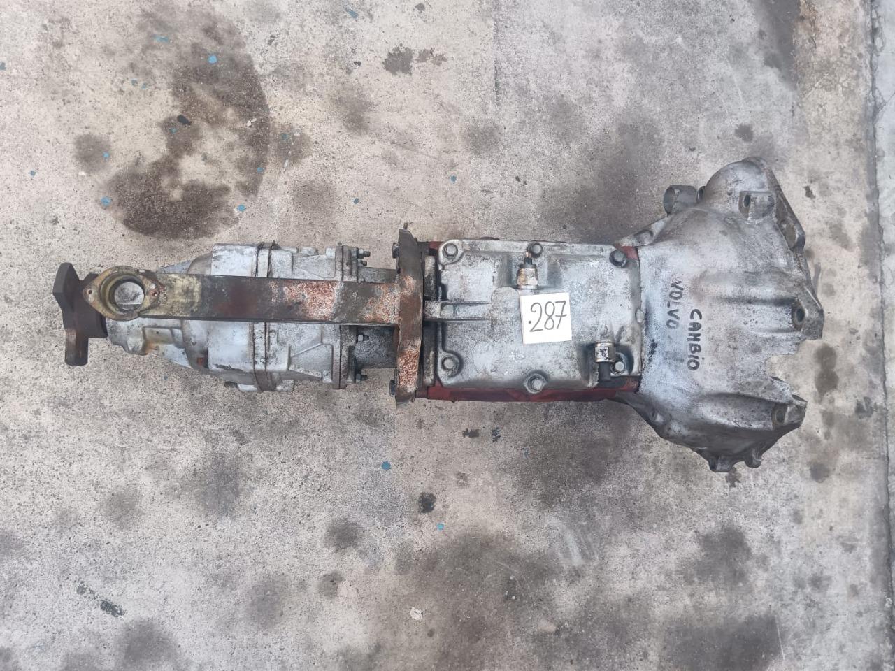 Boîte de vitesses pour Volvo 240 LesAnciennes.com