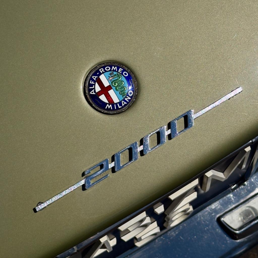 ALFA ROMEO Giulia 2000 Bertone - 1975 LesAnciennes.com