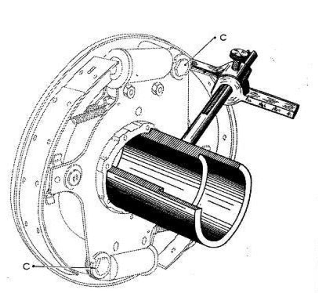 Traction 15-Six (29) : Prise cotes = Outils offert LesAnciennes.com