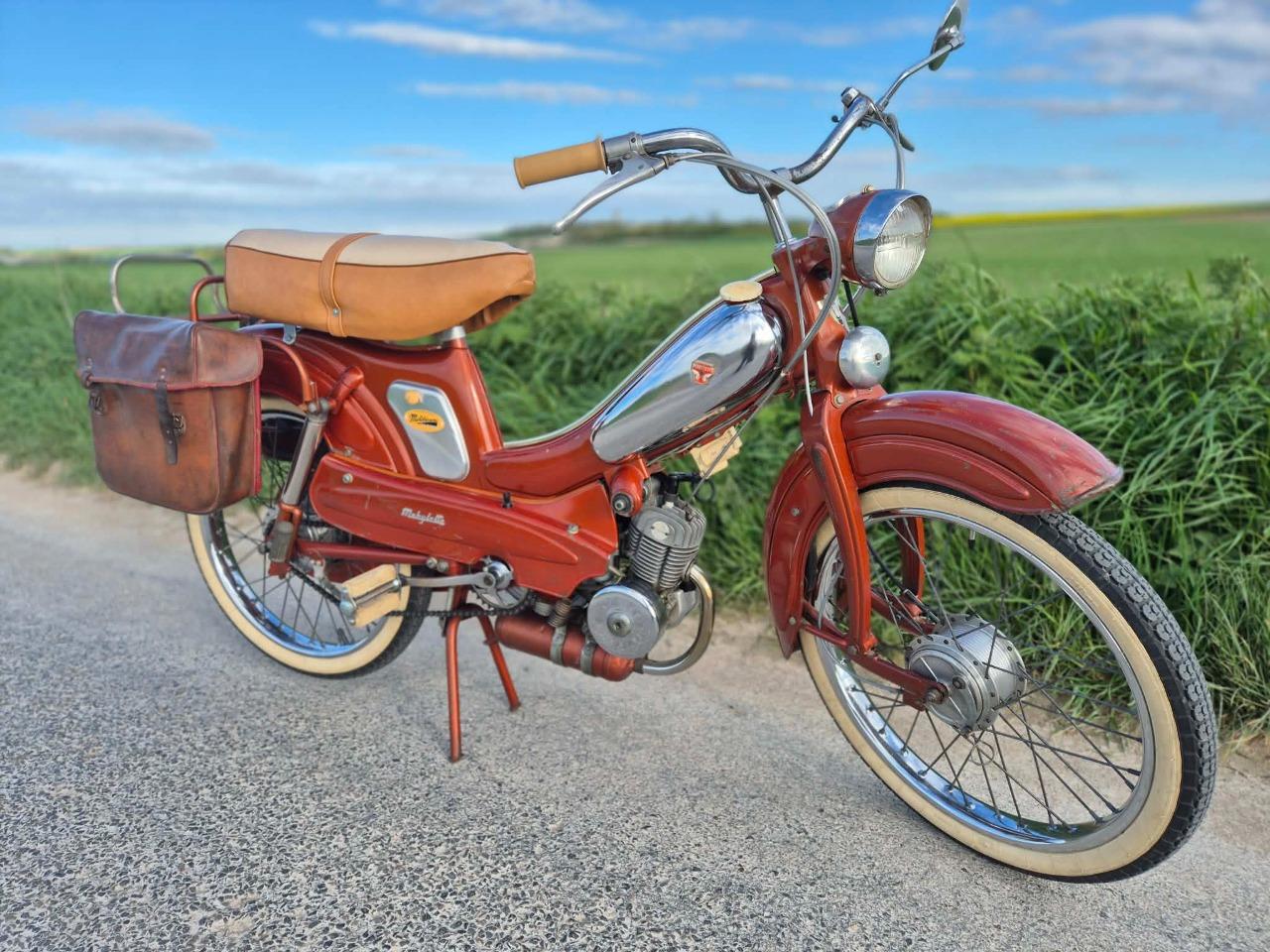 MOTOBECANE AV 89 - 1962 LesAnciennes.com