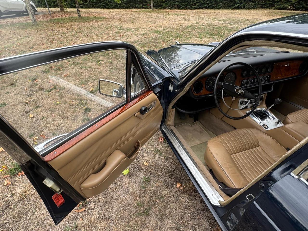 JAGUAR XJ6 4.2L - 1972 LesAnciennes.com