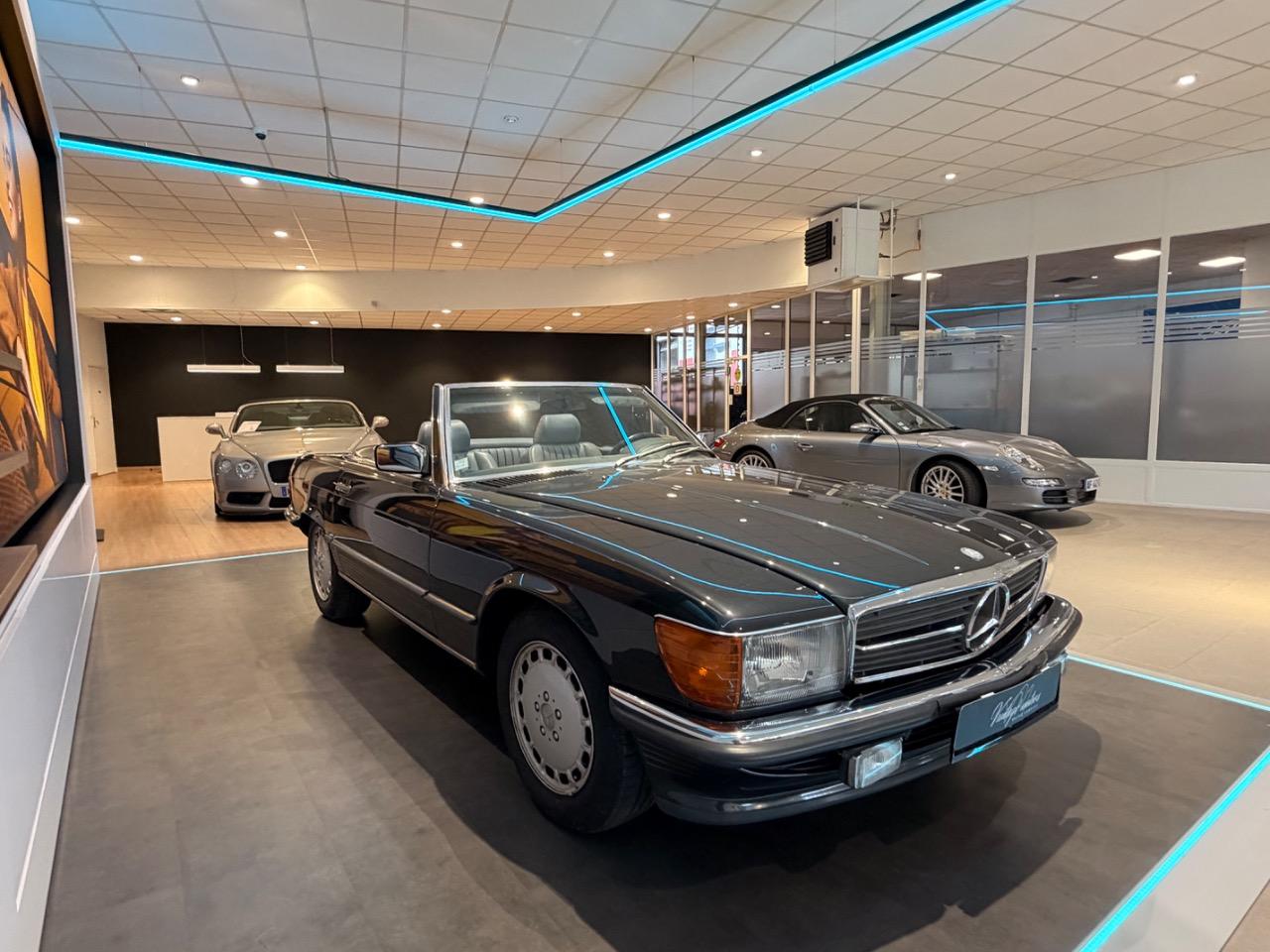 MERCEDES 300 SL R107 - 1986 LesAnciennes.com