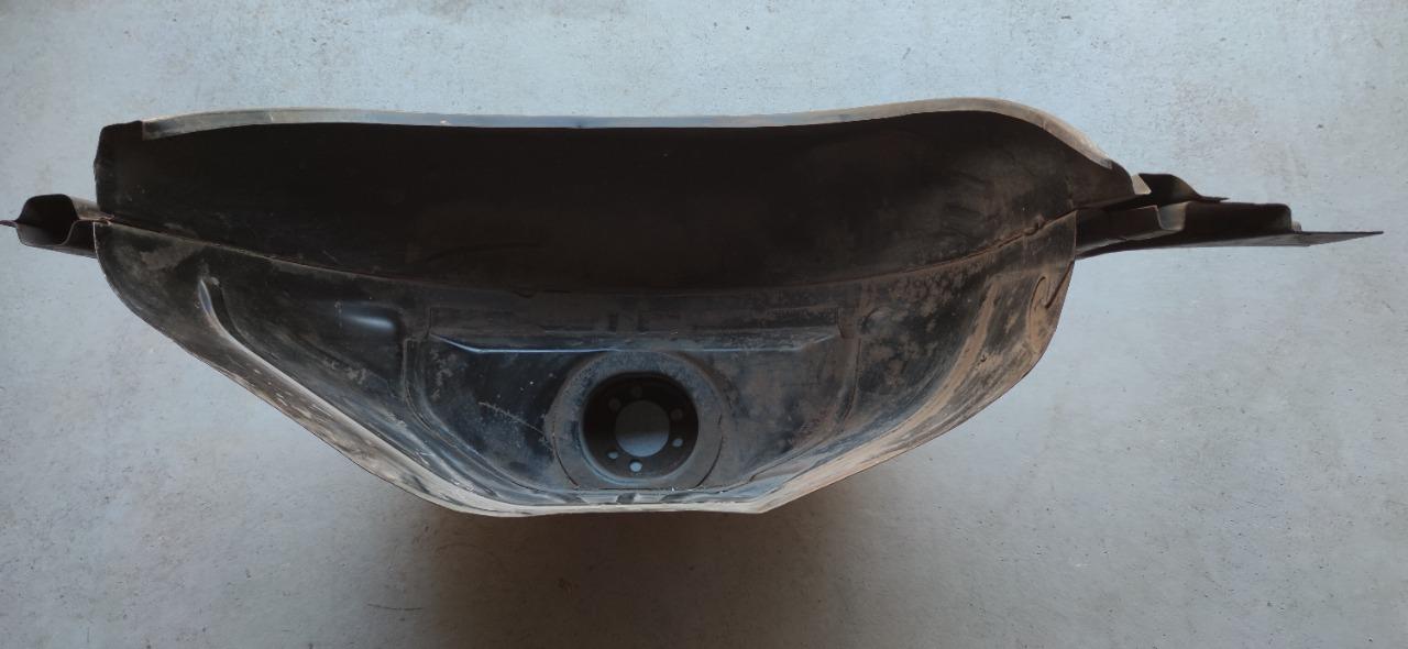 Passage de roue ard BMW E3 2500 2800 3.0 3.3 LesAnciennes.com