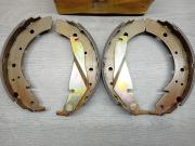 image_0-GS8209 MACHOIRES FREIN AR 250X42 BMW 518 520 524