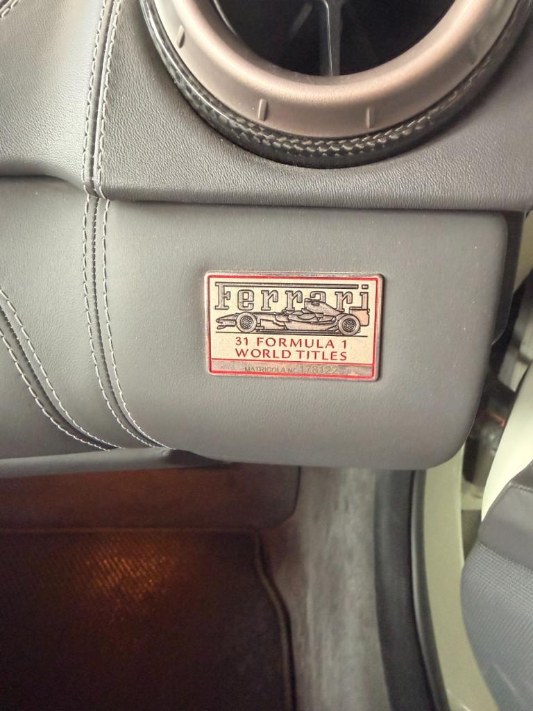 FERRARI California 4.3 V8 460ch LesAnciennes.com