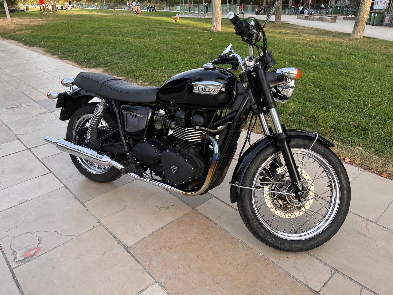TRIUMPH Bonneville T100 2007 Carbu LesAnciennes.com