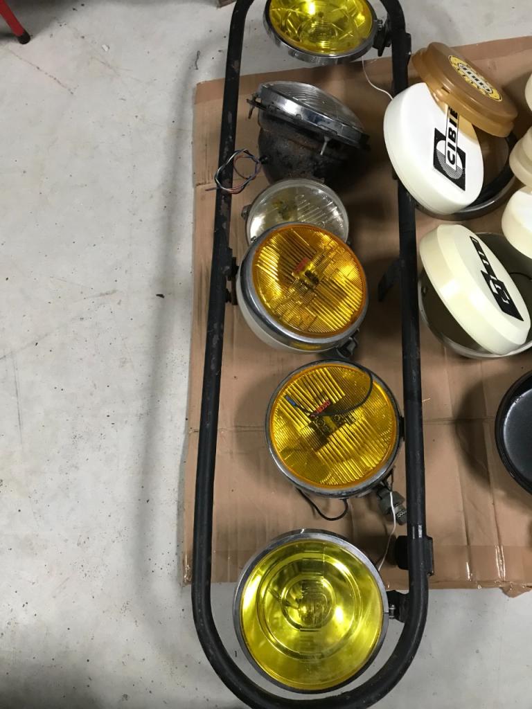 Lot optiques, rampe phares, longues portées, Oscar LesAnciennes.com