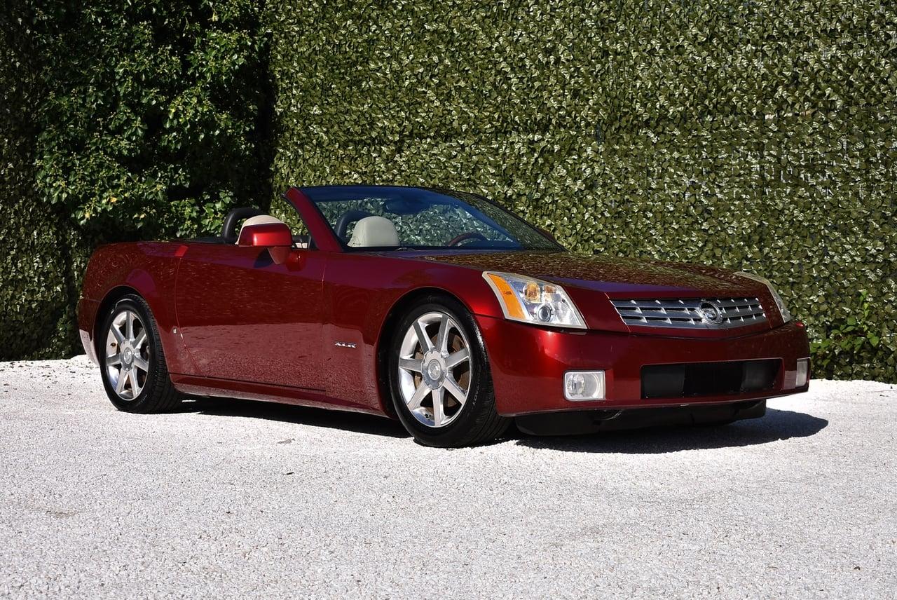 2006 Cadillac XLR Convertible 4.6L V8 LesAnciennes.com