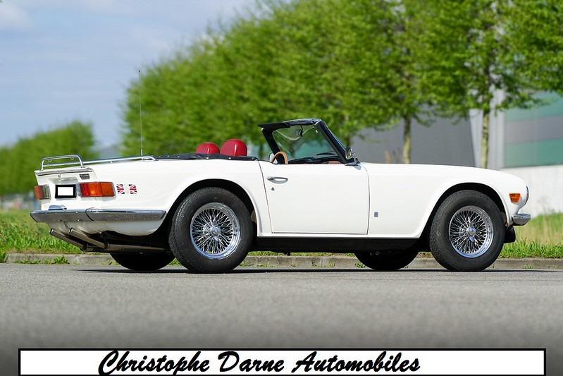 TRIUMPH TR6 2.5L PI - 1972 LesAnciennes.com