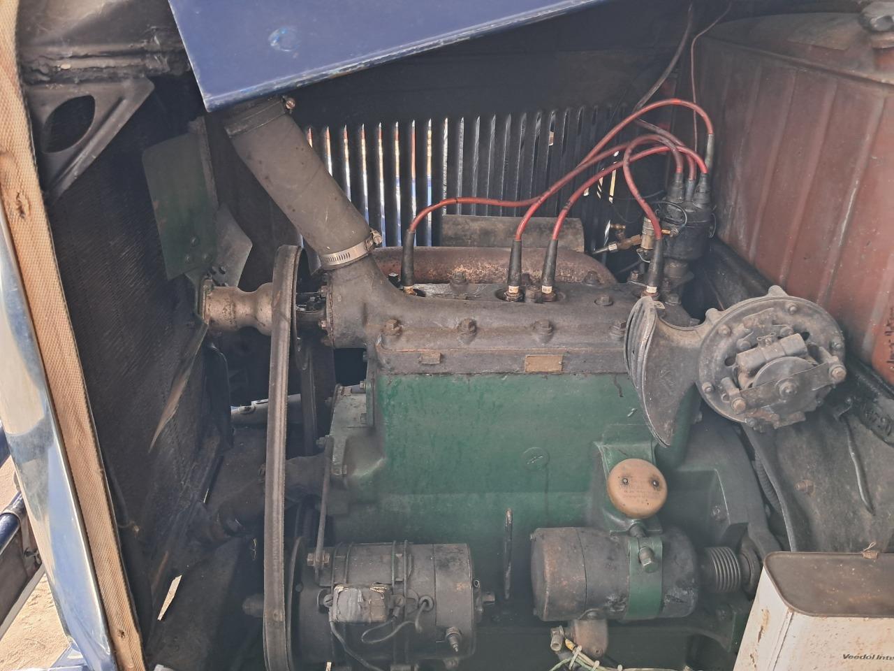 CHENARD ET WALCKER Y9C 4 portes 1950 - 1932 LesAnciennes.com