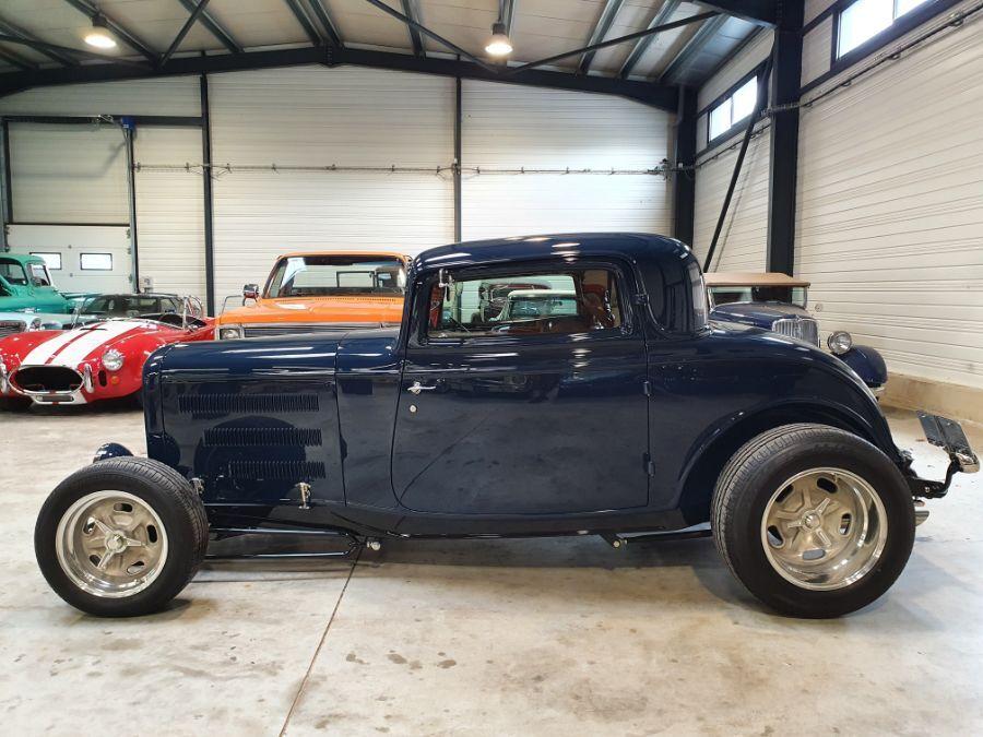 FORD 3W 1932 COUPE 3W - 1931 LesAnciennes.com