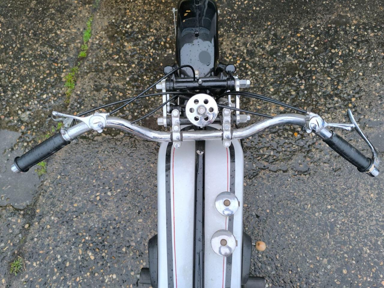 NORTON 16H entretube flat-tank - 1928 LesAnciennes.com
