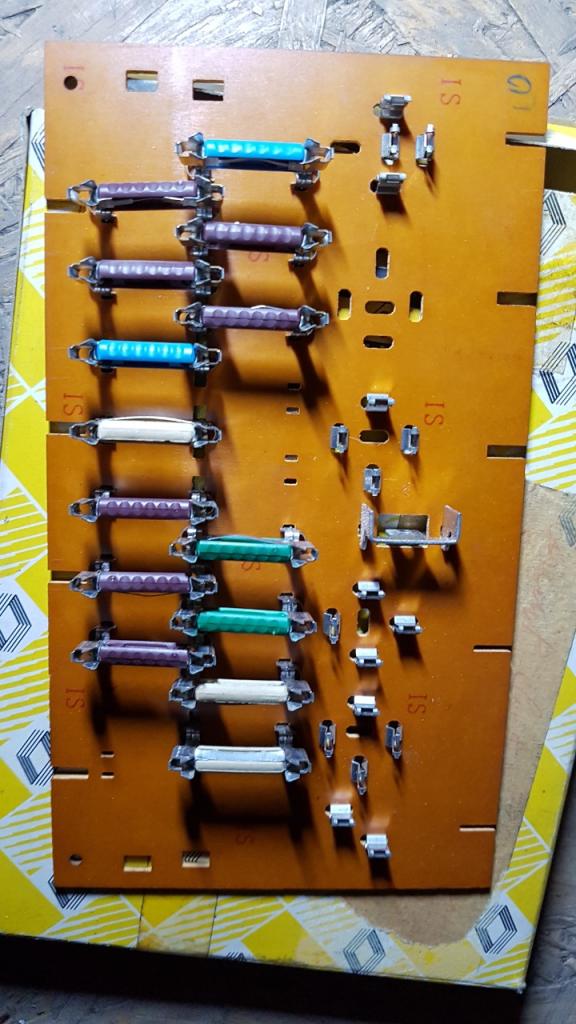 Platine RENAULT 20 (R20) R 20ts LesAnciennes.com