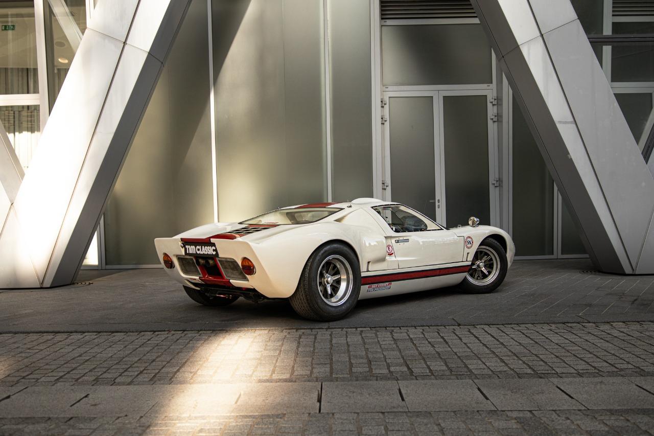 FORD GT40 GT Developement - 1975 LesAnciennes.com