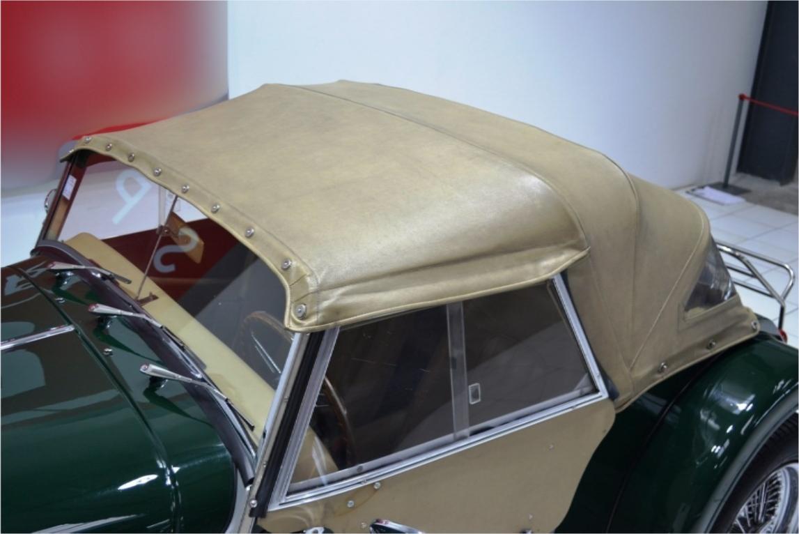 MORGAN Plus 4 Hard top - 1993 LesAnciennes.com
