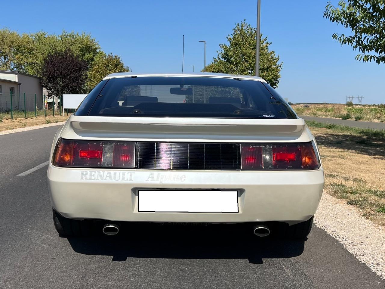 ALPINE RENAULT GTA v6 turbo - 1987 LesAnciennes.com