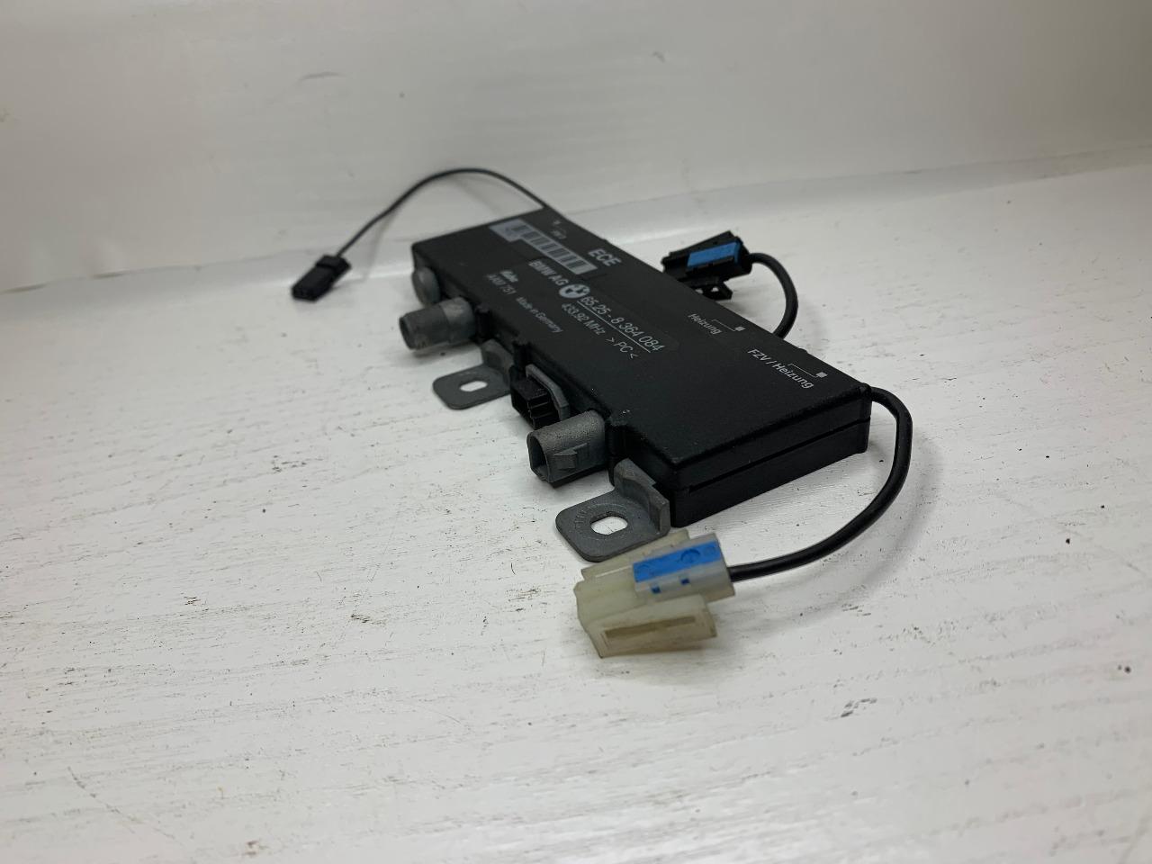 AMPLIFICATEUR antenne BMW E38/39 LesAnciennes.com