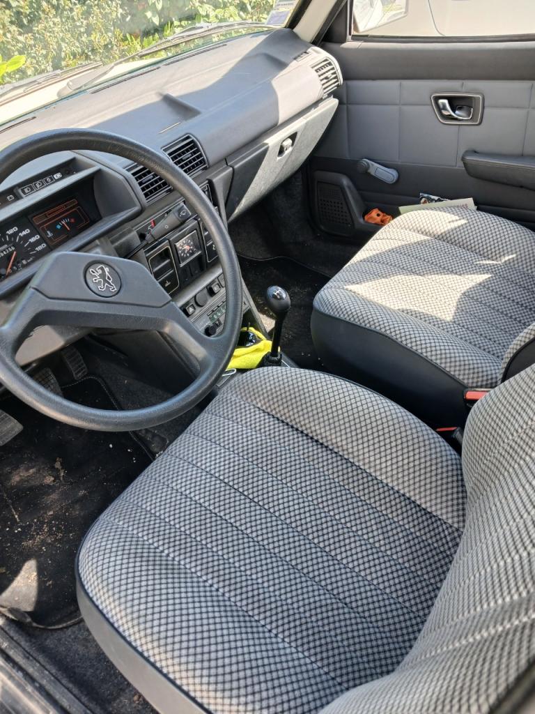 1987 Peugeot 305, foto 4