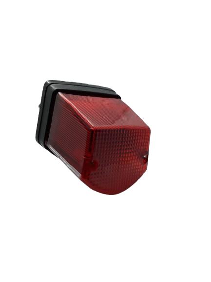 Feu arrière Type Yamaha DT50 LC DT LesAnciennes.com