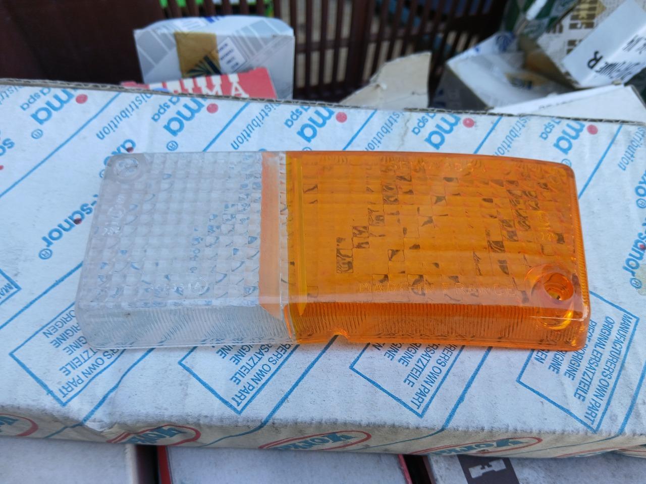 Clignotant RENAULT 5 (R5) LesAnciennes.com