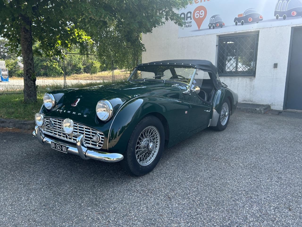 TRIUMPH TR3A 4 PLACES - 1959 LesAnciennes.com