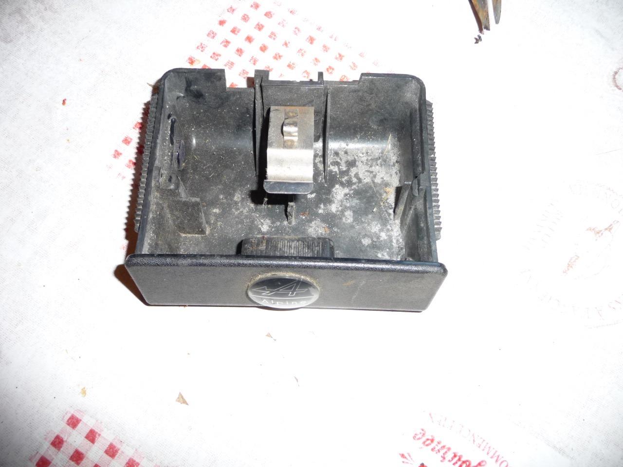 Pièces RENAULT 5 alpine turbo CENDRIER LesAnciennes.com